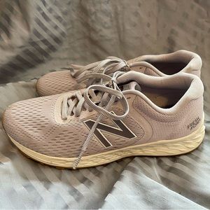 Women’s New Balance Fresh Foam sz 8